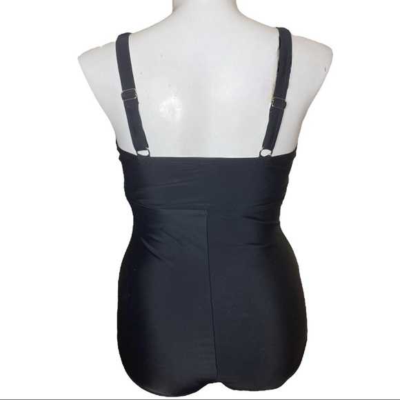 Tropical Escape - Picture 2 of 7